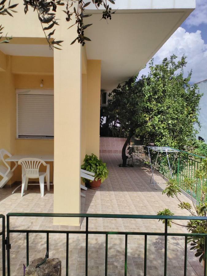 Klidonas Apartments Akrogiali Exterior photo